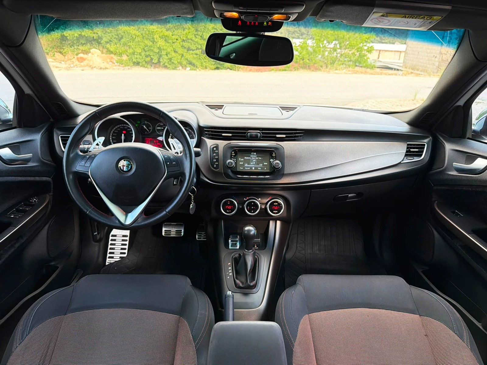 AUTONERJİ'DEN 2014 ALFA ROMEO GİULİETTA 1.4 TB MULTİAİR DİSTİNCT