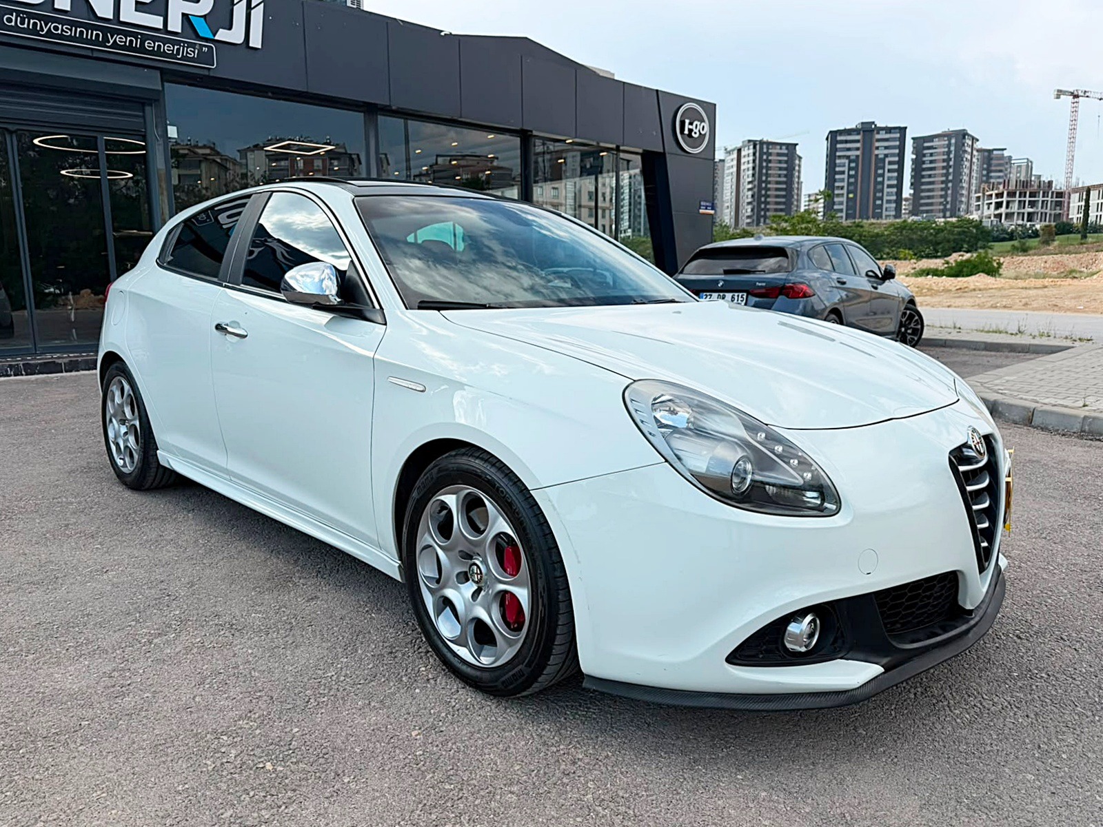 AUTONERJİ'DEN 2014 ALFA ROMEO GİULİETTA 1.4 TB MULTİAİR DİSTİNCT