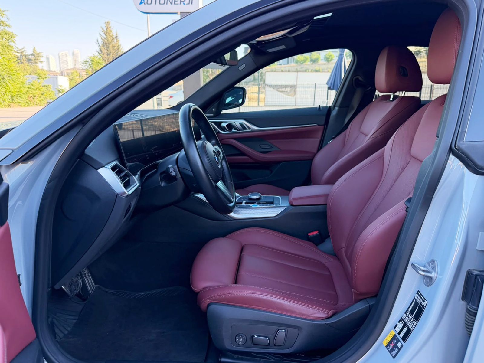 2023 BMW İ4 eDrive40 M SPORT HARMAN KIRMIZI DERİ