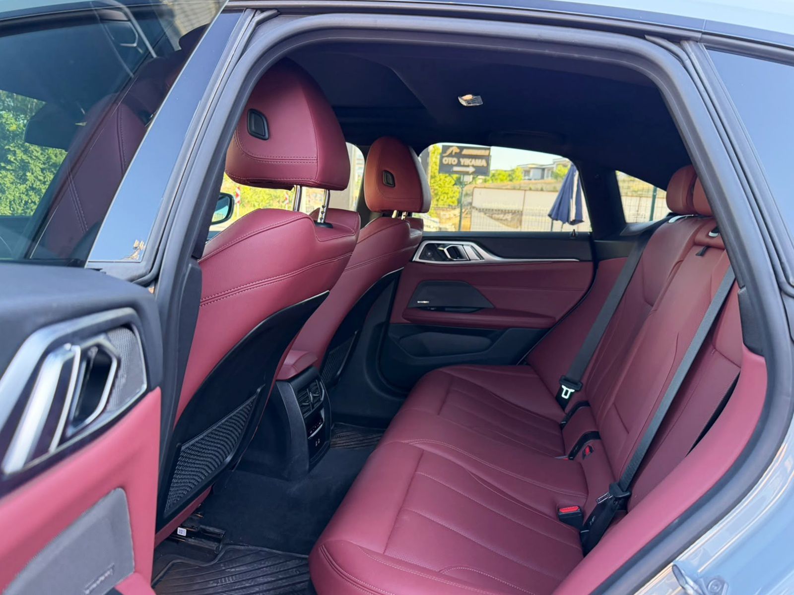 2023 BMW İ4 eDrive40 M SPORT HARMAN KIRMIZI DERİ