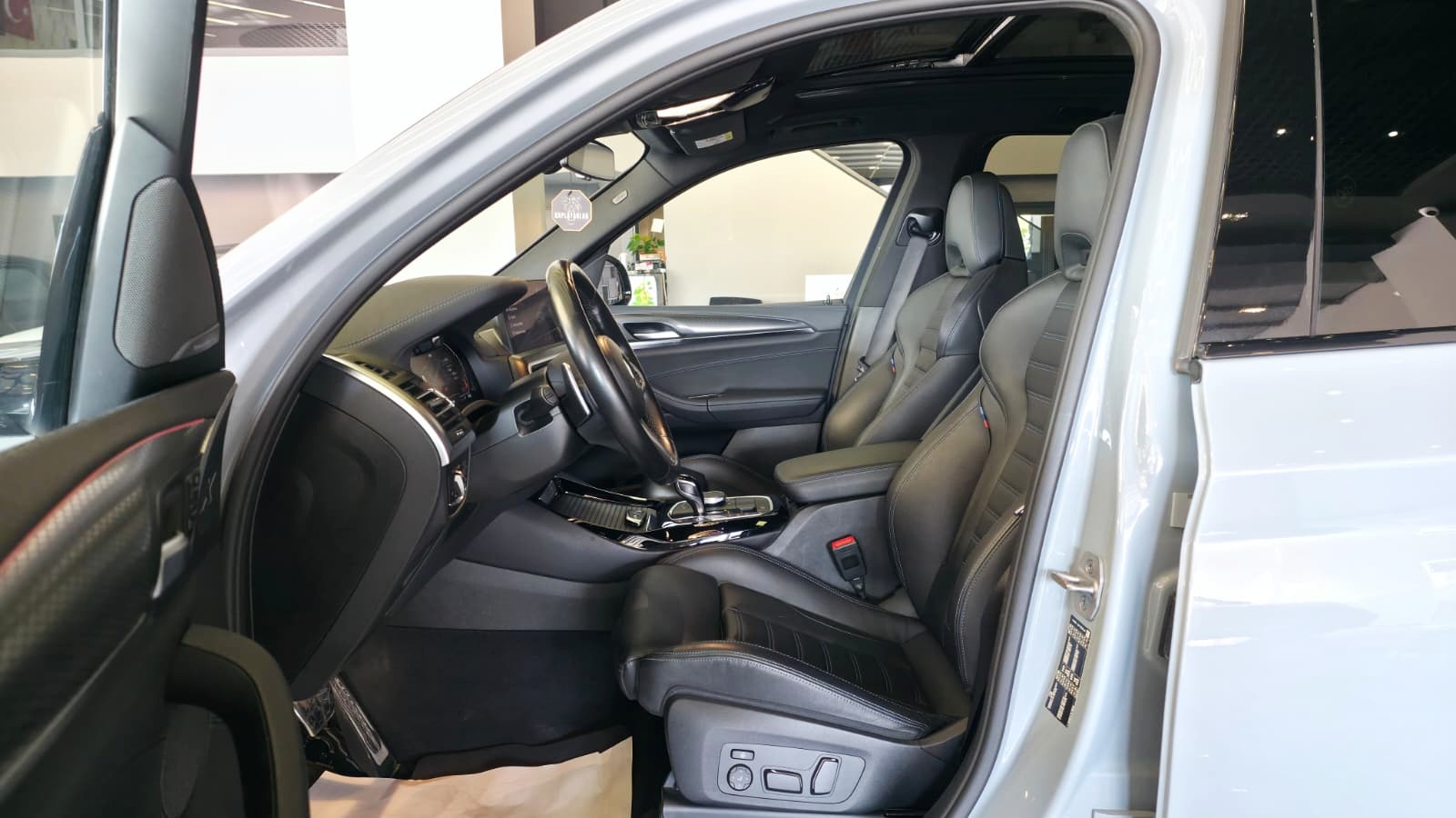 2024 BMW X3 M SPORT 50.th RECARO KOLTUK SHADOW