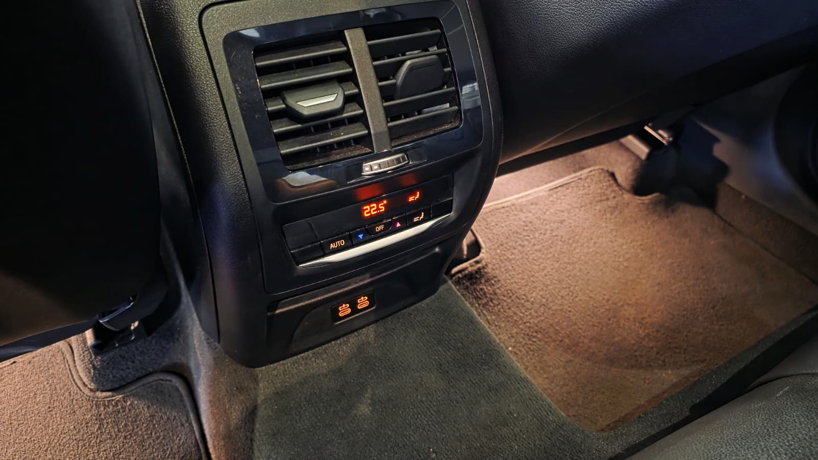 2024 BMW X3 M SPORT 50.th RECARO KOLTUK SHADOW