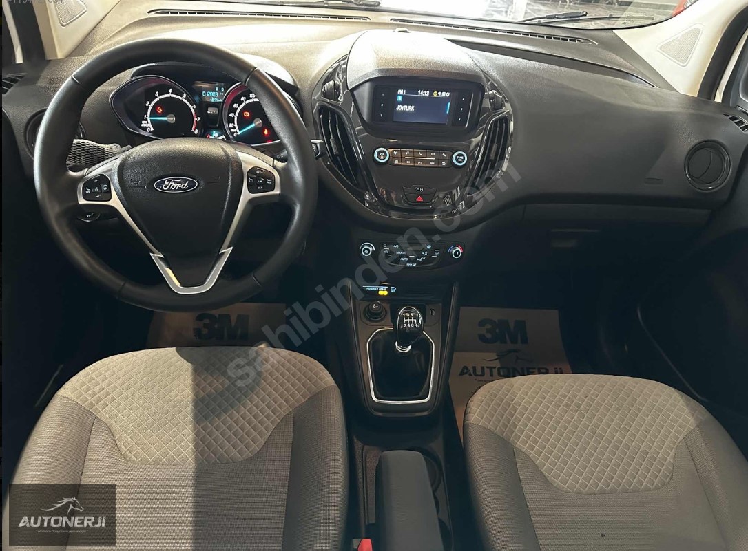 Tourneo Courier 1.0L Ecoboost Titanium hatasız