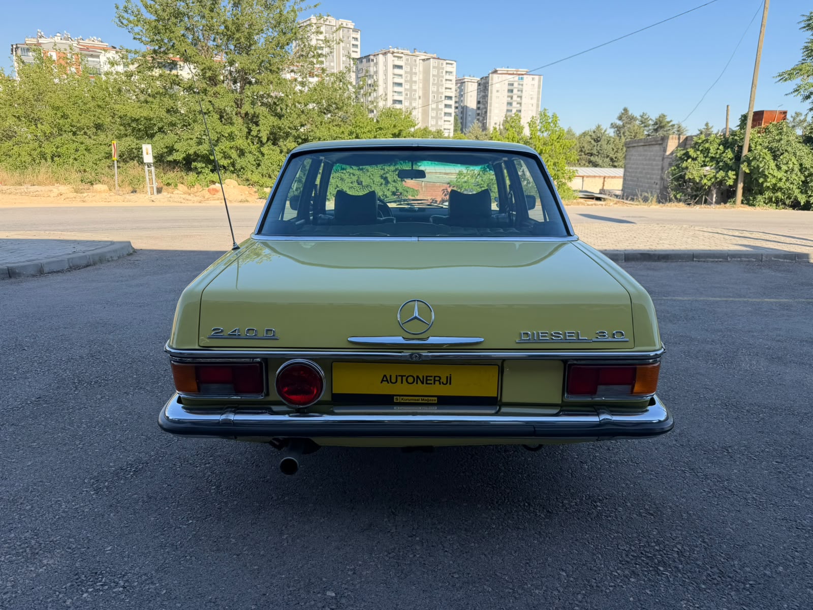 Mercedes Benz W115 KASA 1975 Model Bakımlı SUNROOF
