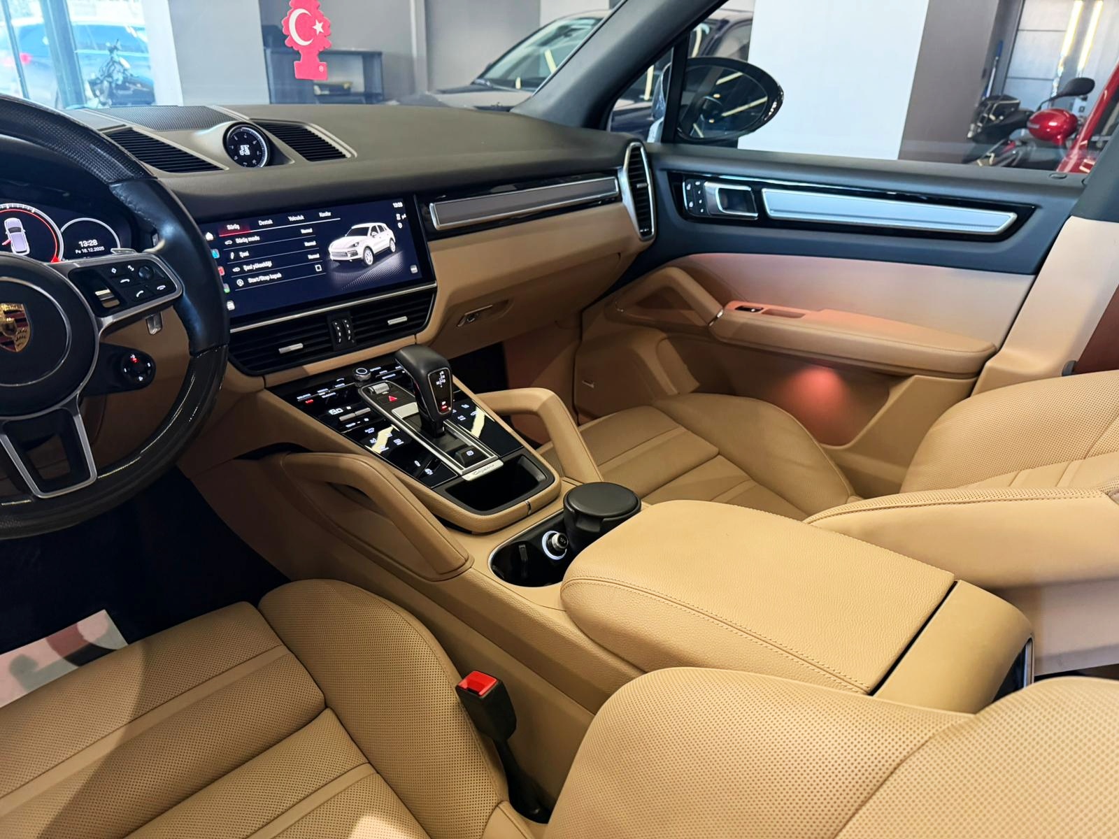 2022 PORSCHE CAYENNE 3.0 CARBON CRONO TURBOJANT
