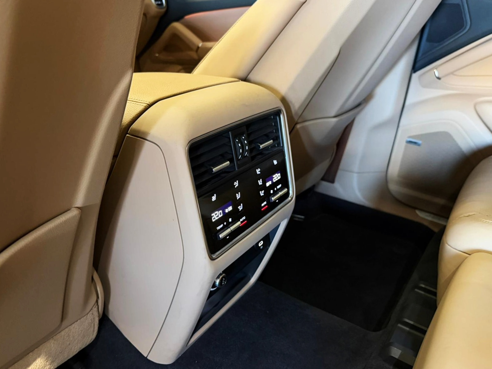 2022 PORSCHE CAYENNE 3.0 CARBON CRONO TURBOJANT
