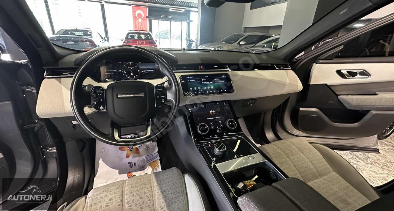 Range Rover Velar 2.0 TD4 D240 AWD R-Dynamic