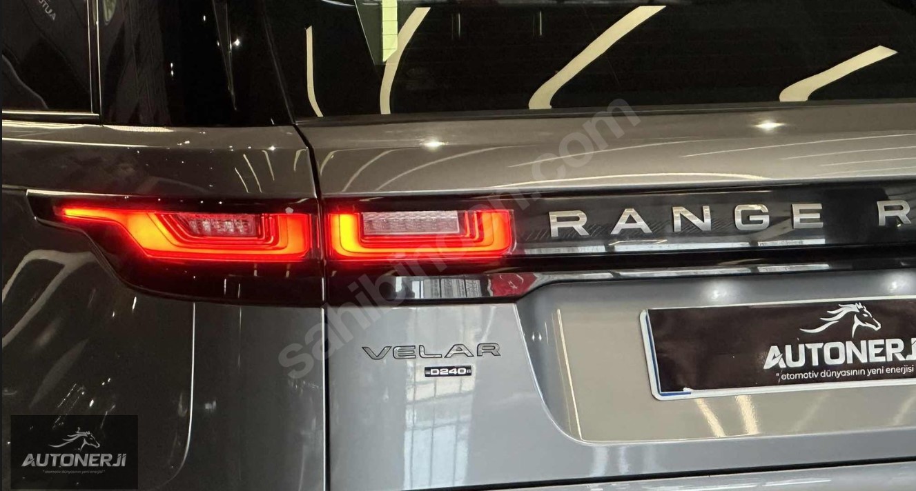 Range Rover Velar 2.0 TD4 D240 AWD R-Dynamic