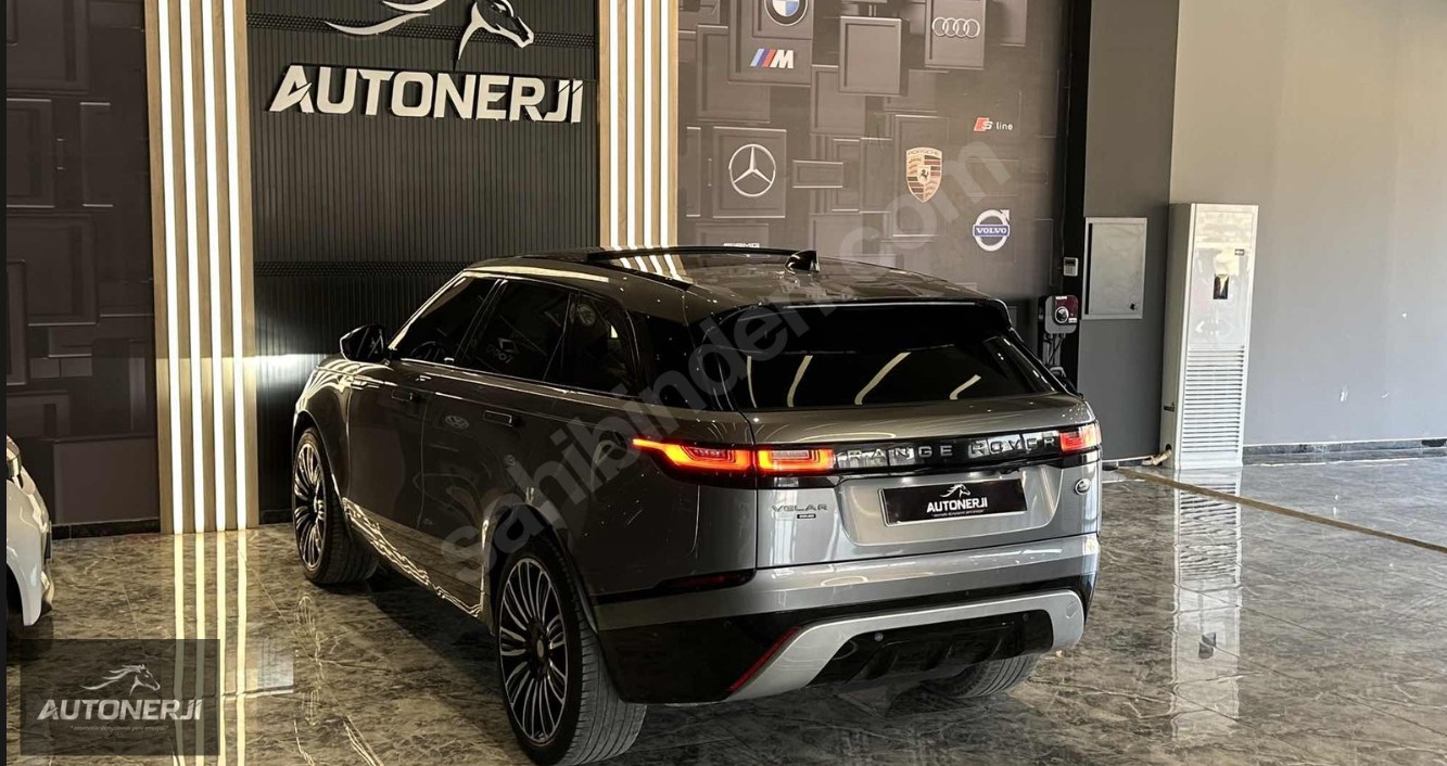 Range Rover Velar 2.0 TD4 D240 AWD R-Dynamic