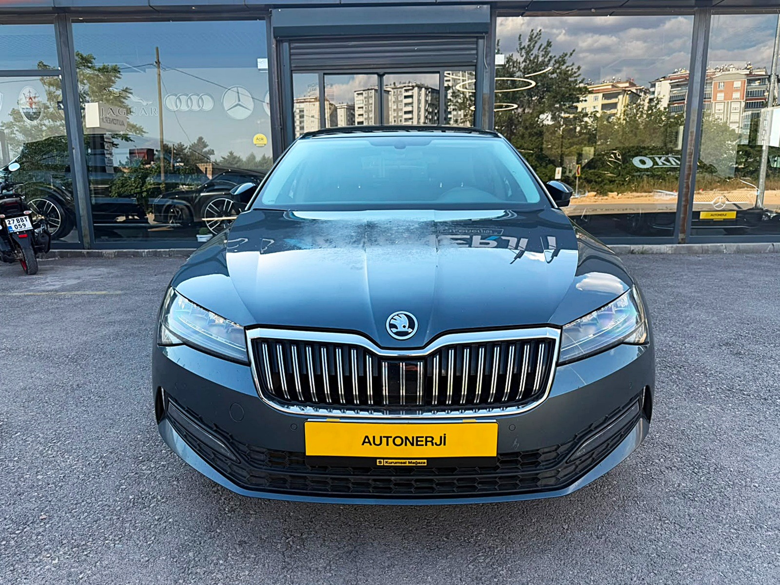 AUTONERJİ'DEN 2020 SKODA SUPERB 1.6 TDI ELİTE CAM TAVAN