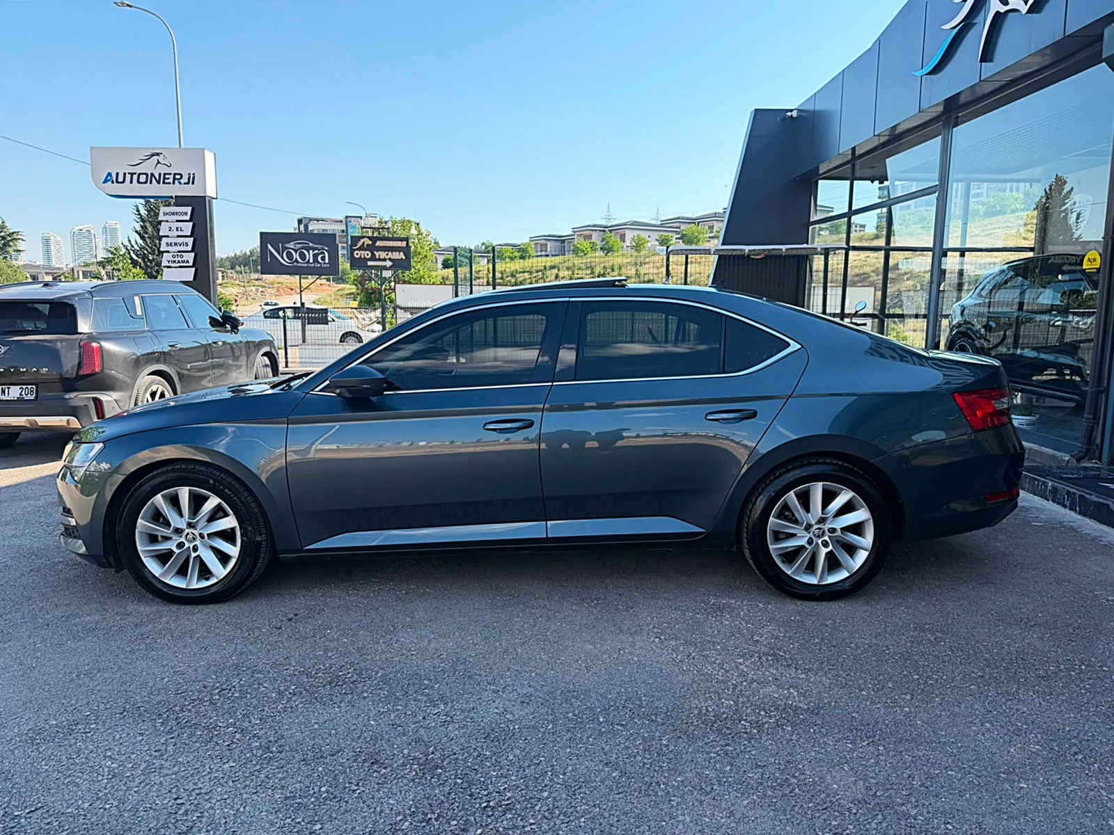 AUTONERJİ'DEN 2020 SKODA SUPERB 1.6 TDI ELİTE CAM TAVAN DSG