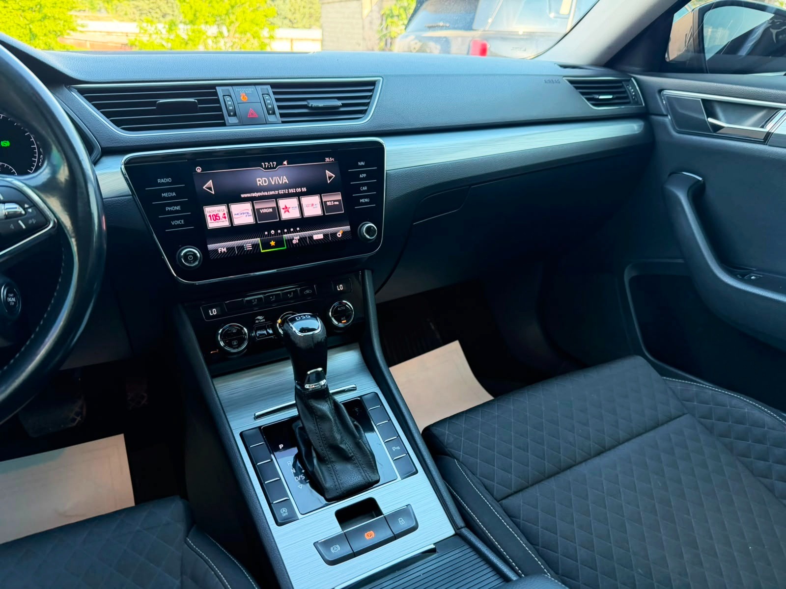 AUTONERJİ'DEN 2020 SKODA SUPERB 1.6 TDI ELİTE CAM TAVAN DSG