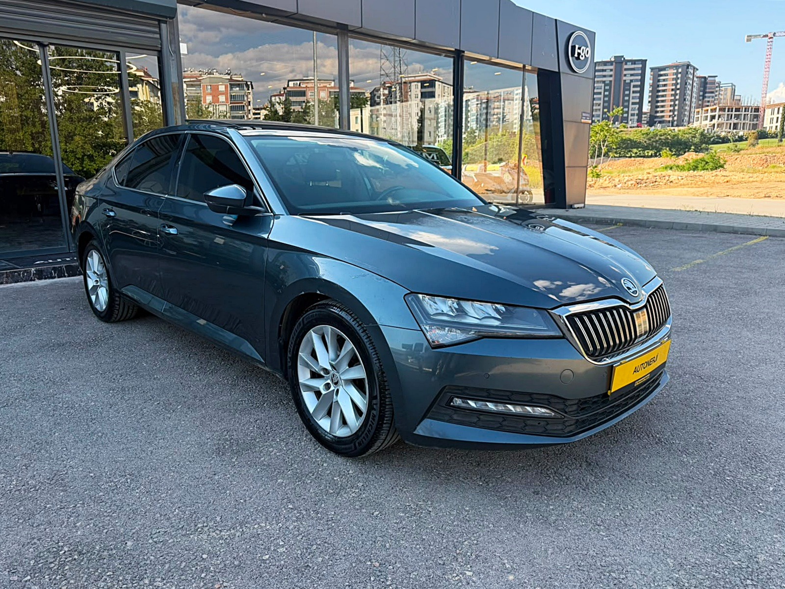 AUTONERJİ'DEN 2020 SKODA SUPERB 1.6 TDI ELİTE CAM TAVAN DSG