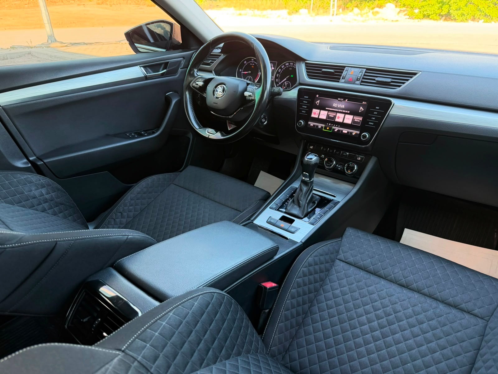 AUTONERJİ'DEN 2020 SKODA SUPERB 1.6 TDI ELİTE CAM TAVAN DSG
